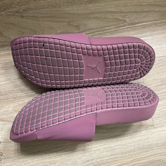 Jordan Slides Size 7 Womens - Picture 3 of 6